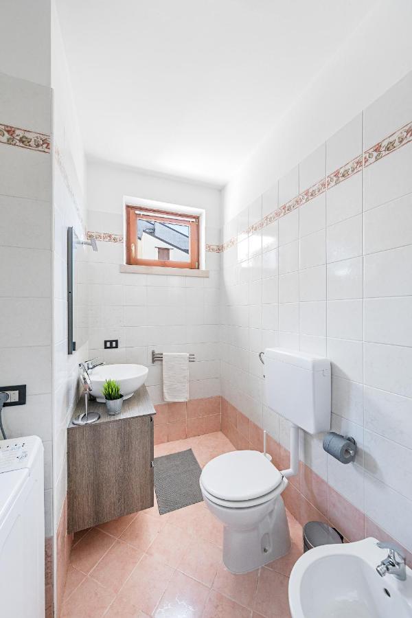 Apartamento I Ciliegi 1-09 Con Piscina By Wonderful Italy Desenzano del Garda Exterior foto
