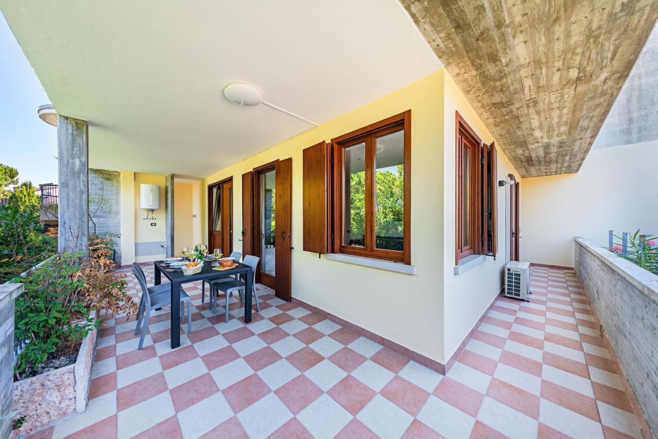 Apartamento I Ciliegi 1-09 Con Piscina By Wonderful Italy Desenzano del Garda Exterior foto