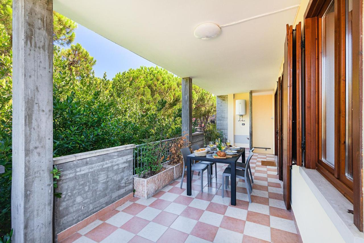Apartamento I Ciliegi 1-09 Con Piscina By Wonderful Italy Desenzano del Garda Exterior foto